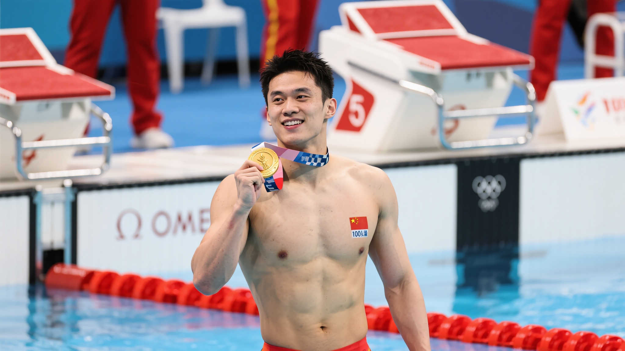 不仅提高了